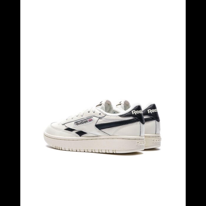 ⁦Reebok Women's Club C Double Revenge Shoes- حذاء ريبوك كلوب سي دبل ريفيج للنساء لون أبيض⁩ - الصورة ⁦3⁩