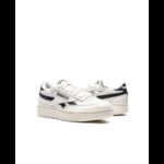 ⁦Reebok Women's Club C Double Revenge Shoes- حذاء ريبوك كلوب سي دبل ريفيج للنساء لون أبيض⁩ - الصورة ⁦4⁩