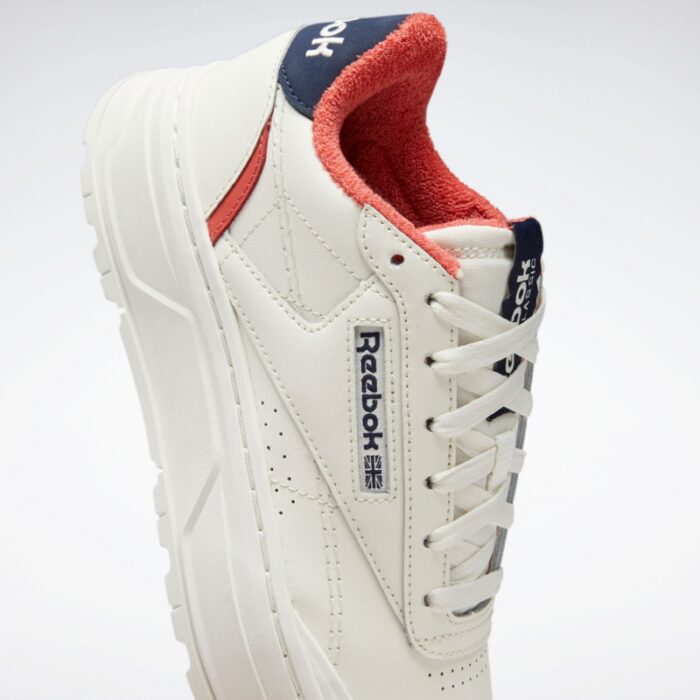 ⁦Reebok Womens' Club C Double GEO Shoes- حذاء ريبوك كلوب سي دبل للنساء لون طحيني⁩ - الصورة ⁦5⁩