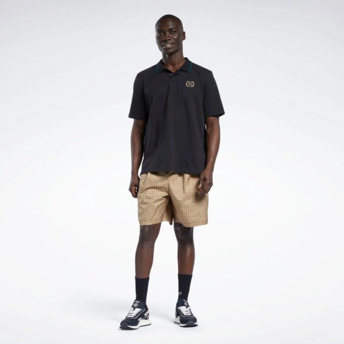 ⁦Reebok Mens' Classics Golf Shorts- شورت ريبوك كلاسيك جولف للرجال لون بني⁩ - الصورة ⁦2⁩