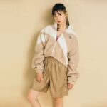 ⁦Reebok Mens' Classics Golf Shorts- شورت ريبوك كلاسيك جولف للرجال لون بني⁩ - الصورة ⁦6⁩