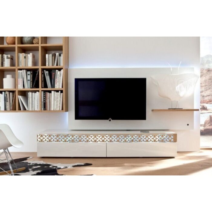 ⁦لاصق حول البوفيه وطاولة التلفاز⁩ - الصورة ⁦1⁩