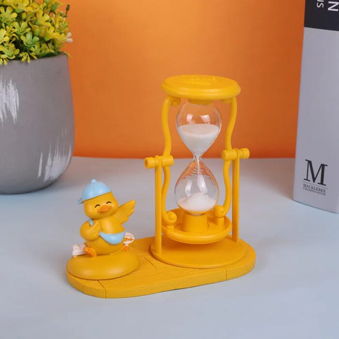 10326814_67db884d83195 مقلمة مكتب مع ساعة رملية لون أبيض - الصورة 1