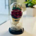 ⁦بلورة باقة ورد مضيئة مع قاعدة أسود⁩ - الصورة ⁦3⁩