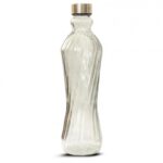 قنينة زجاج مع غطاء سعة نصف لتر