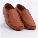 حذاء كاجوال جلد للرجال لون عسلي