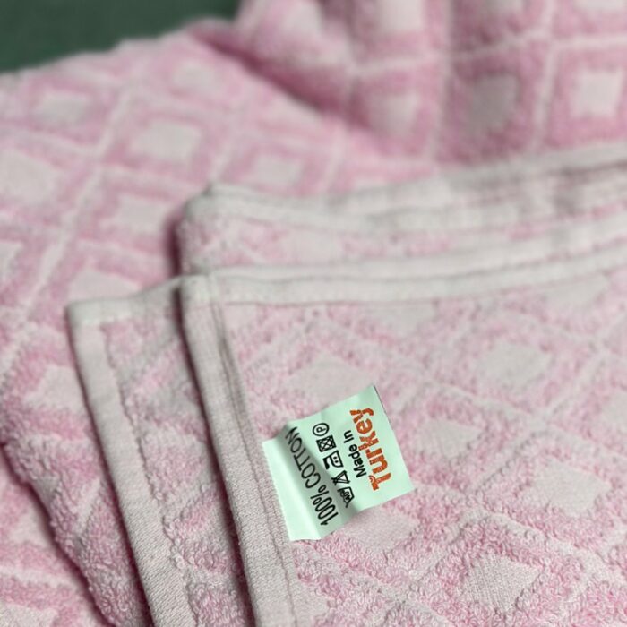 ⁦منشفة قطنية حجم كبير مقاس 145×95 سم لون زهري⁩ - الصورة ⁦1⁩