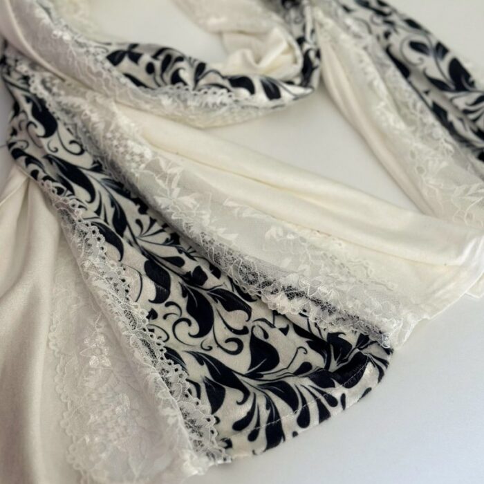 ⁦شال نسائي دانتيل وقماش مقاس 185×68 سم لون أبيض⁩ - الصورة ⁦3⁩