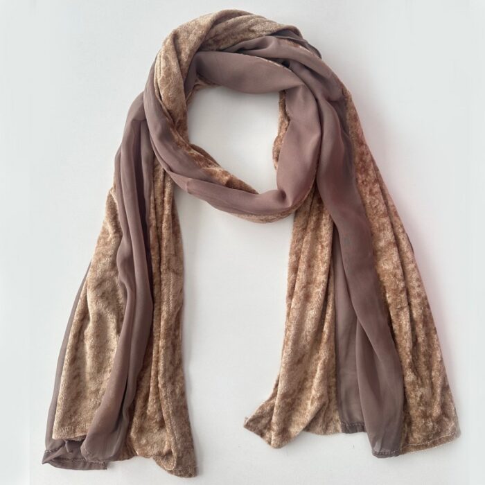 ⁦شال نسائي دانتيل وقماش مقاس 185×68 سم لون بني⁩ - الصورة ⁦3⁩