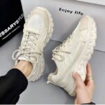 ⁦حذاء كاجوال جلد للرجال لون بيج⁩ - الصورة ⁦2⁩