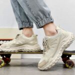 ⁦حذاء كاجوال جلد للرجال لون بيج⁩ - الصورة ⁦4⁩