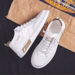 ⁦حذاء رياضي قماش للرجال لون ثلجي⁩ - الصورة ⁦8⁩