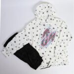 بجامة نسائية مُكونة من قطعتين لون أبيض برسومات نجمة وأسود