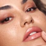 حمر شفاه باور بوليت جلو المرطب هدى بيوتي (موني بانل) 3 غم-Power Bullet Cream Glow Hydrating Lipstick Huda Beauty (Honey Bunl )