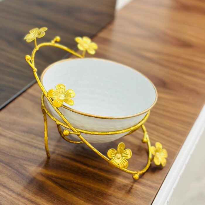 ⁦مضيفة أبيض وذهبي قياس 25*18 سم⁩ - الصورة ⁦3⁩