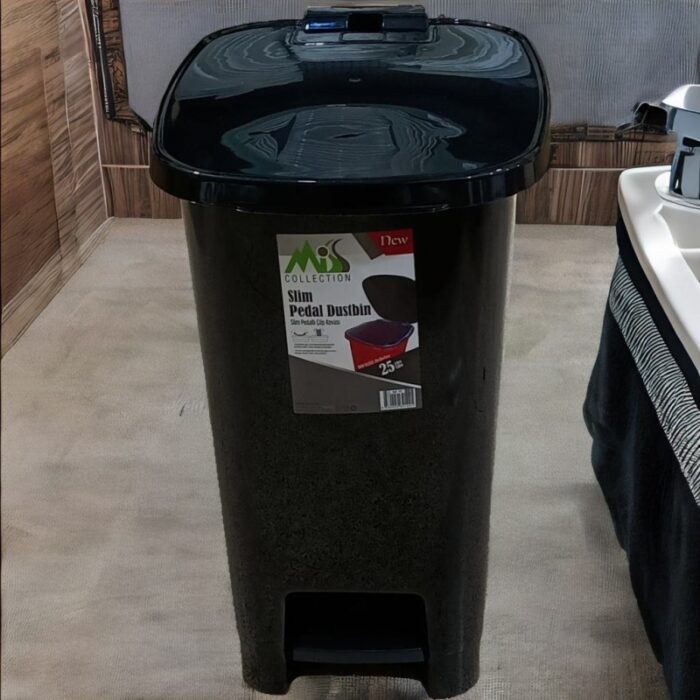 10328485_67db8e7e909bd سلة مهملات دعسة 25 لتر لون أسود - الصورة 1