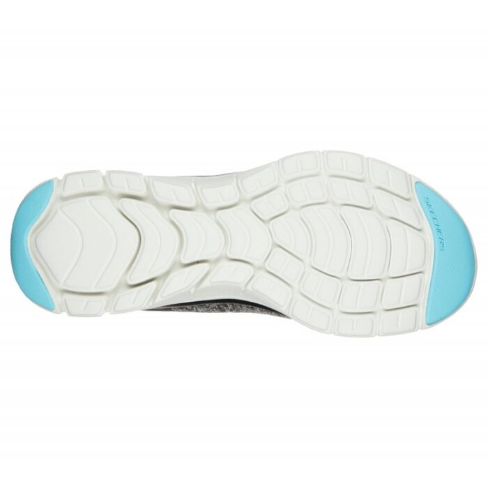 ⁦حذاء سكيتشرز فليكس ابريل 4.0 للنساء لون رمادي وأسود- Skechers Women's Flex Appeal 4.0 Shoes‏⁩ - الصورة ⁦5⁩