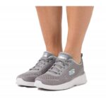 ⁦حذاء سكيتشرز ديناميت 2.0- هيب ستار للنساء لون رمادي- Skechers Women's Dynamight 2.0 - Hip Star Shoes‏⁩ - الصورة ⁦8⁩
