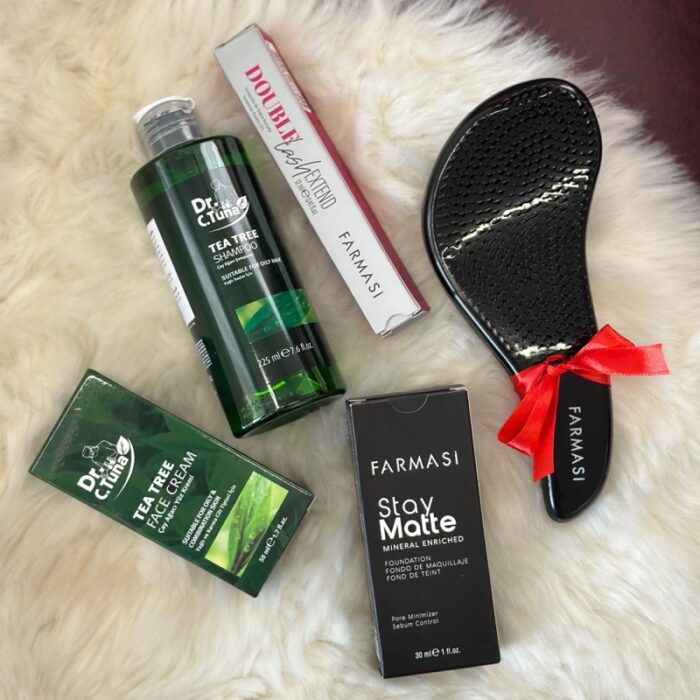 ⁦بكج العناية بالشعر والوجه من فارمسي ( شامبو + كريم أساس مطفأ اللمعة + هدية فرشاة شعر + كريم الوجه + ماسكارا )⁩ - الصورة ⁦8⁩