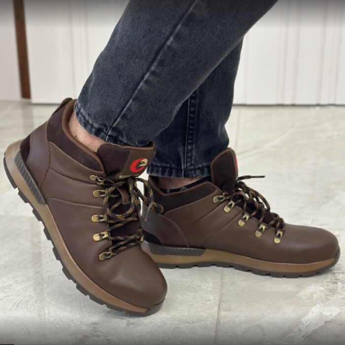 10328613_67db8f189a9e9 حذاء ايجل شبابي جلد طبيعي ضد الماء لون بني من Eagle - الصورة 1