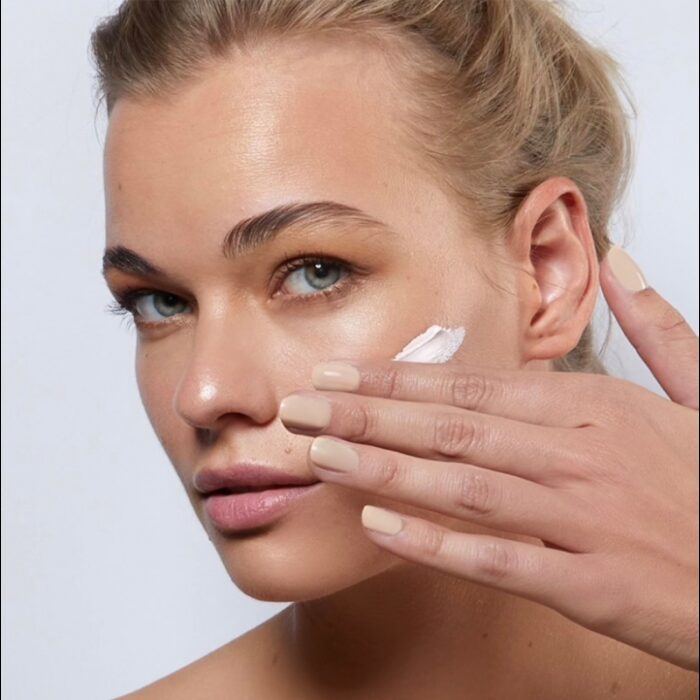 ⁦Petite Maison Facial Pink Clay Mask 80ml - قناع الطين الوردي للوجه من بوتيت ميزون حجم 80 مل⁩ - الصورة ⁦5⁩