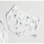 ⁦طقم داخلي سليب مُكون من 5 قطع للنساء لون أبيض وأزرق من Sami boutique⁩ - الصورة ⁦6⁩