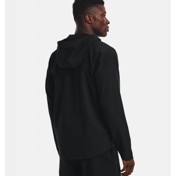 ⁦جاكيت أندر آرمرانستوببال ضد الماء للرجال لون أسود- Under Armour Men's Unstoppable Jacket⁩ - الصورة ⁦2⁩