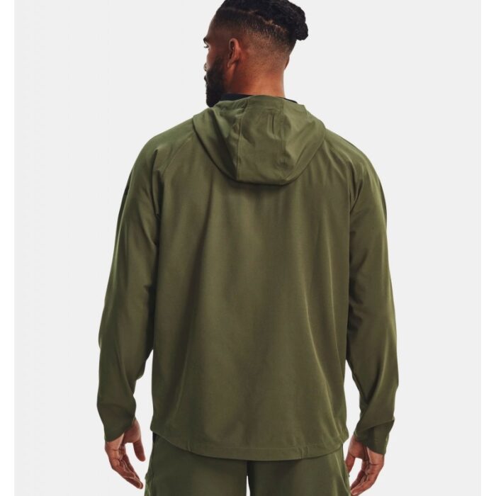 ⁦جاكيت أندر آرمرانستوببال ضد الماء للرجال لون زيتي- Under Armour Men's Unstoppable Jacket⁩ - الصورة ⁦2⁩
