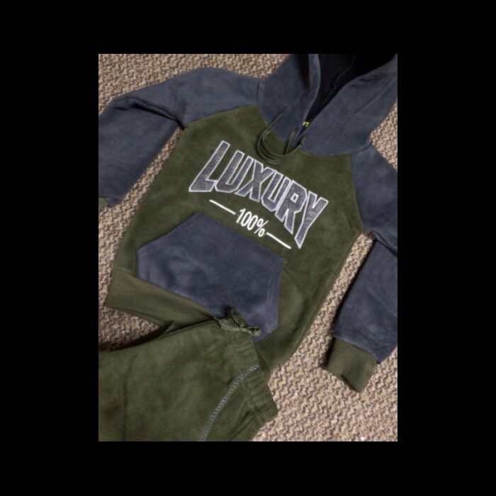 10329041_67db90f43cdf9 بجامه ولادي فيليز خميل مع طاقية لون زيتي ورمادي - الصورة 1