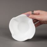 ⁦زبدية بورسلان حجم صغير لون أبيض قياس 11*11*4.5 سم⁩ - الصورة ⁦6⁩