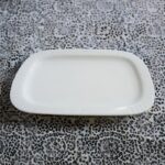 جاط بورسلان ثقيل حجم وسط لون أبيض قياس 30*20.8 سم