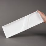 ⁦صحن بورسلان مقسم قسمين للمخللات والفواكه المجففة⁩ - الصورة ⁦3⁩