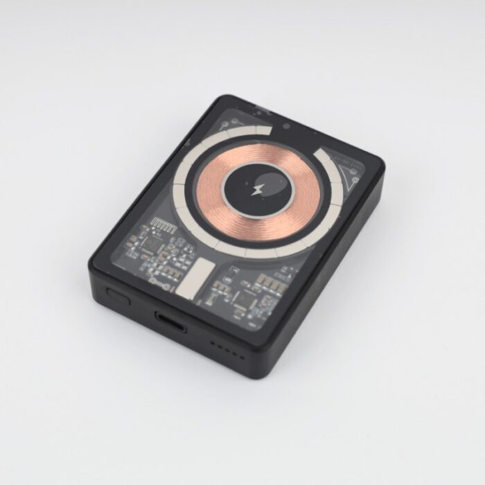 ⁦شاحن مغناطيسي قوة 20 واط من 9 برو -9Pro Transparent Power 5,000 Magsafe⁩ - الصورة ⁦5⁩