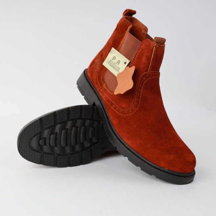 ⁦حذاء مخمل رسمي كاحل متوسط الارتفاع لون كرميدي⁩ - الصورة ⁦2⁩