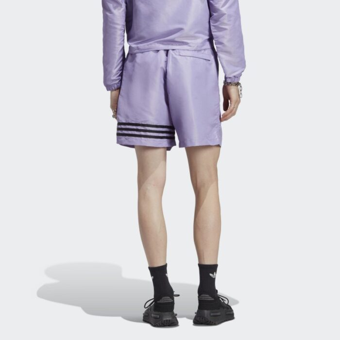 ⁦شورت اديداس اديكلر للرجال لون بنفسجي- adidas Mens' Adicolor Neuclassics Shorts - Purple⁩ - الصورة ⁦4⁩