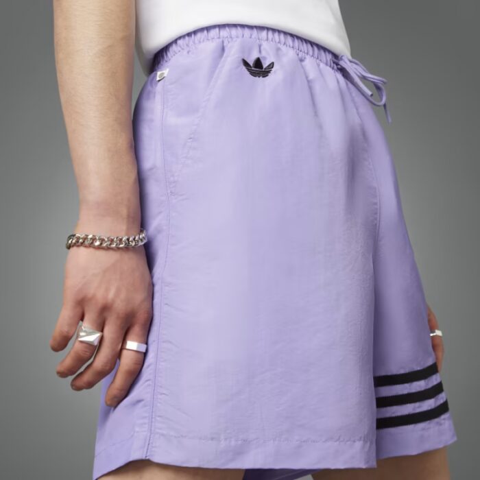 ⁦شورت اديداس اديكلر للرجال لون بنفسجي- adidas Mens' Adicolor Neuclassics Shorts - Purple⁩ - الصورة ⁦6⁩