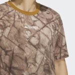 ⁦تيشيرت اديداس تريكس جيو جرافيك للجنسين لون بني- adidas Unisex' Terrex Geographic Graphic Tencel Tee⁩ - الصورة ⁦7⁩
