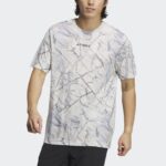 ⁦تيشيرت اديداس تريكس جيو جرافيك للجنسين لون رمادي- adidas Unisex' Terrex Geographic Graphic Tencel Tee⁩ - الصورة ⁦3⁩