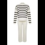 ⁦طقم تركي بنطلون وبلوزة مخططة للنساء لون بيج وأسود⁩ - الصورة ⁦6⁩