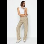 بنطلون تركي بقصة مستقيمة للنساء لون بيج