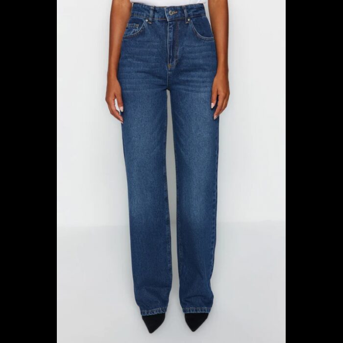 ⁦بنطلون تركي جينز ساق عريض بخصرعالي للنساء لون أزرق غامق⁩ - الصورة ⁦4⁩