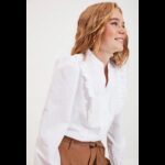 ⁦قميص تركي منسوج من القطن والدانتيل للنساء لون أبيض⁩ - الصورة ⁦2⁩