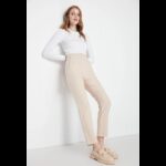 بنطلون تركي منسوج بساق واسعة للنساء لون بيج