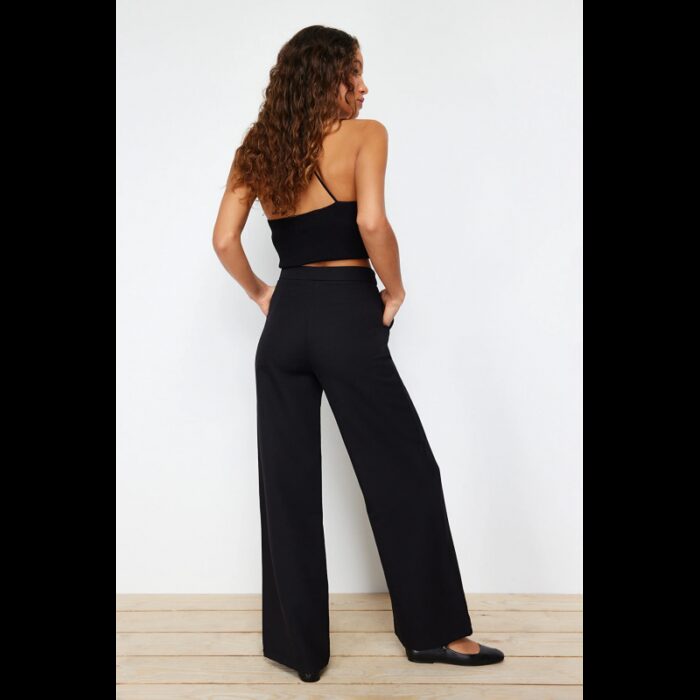 ⁦بنطلون تركي منسوج بساق واسعة للنساء لون أسود⁩ - الصورة ⁦6⁩