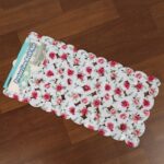 ⁦دعاسة حمام وبانيو مانعة للانزلاق مستطيل بتصميم رسومات ورد جوري زهري⁩ - الصورة ⁦3⁩