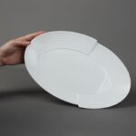 ⁦صحن بورسلان بيضاوي لون أبيض أبعاده 31*19.8 سم⁩ - الصورة ⁦3⁩