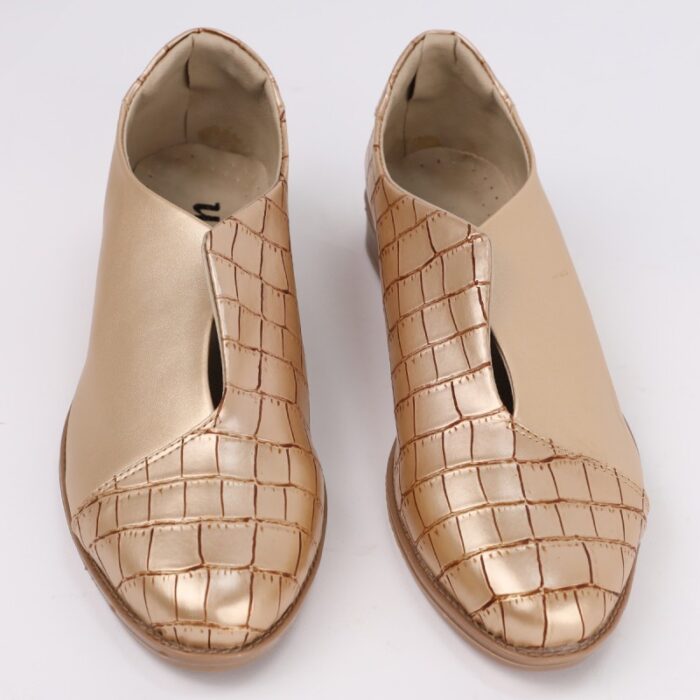 ⁦حذاء ايرون زحاف بدون أربطة للنساء لون برونزي-IRON Womens' Shoes⁩ - الصورة ⁦2⁩