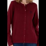 ⁦جاكيت يو اس اسنت بولو صوف بأزرار للنساء سادة خمري⁩ - الصورة ⁦6⁩