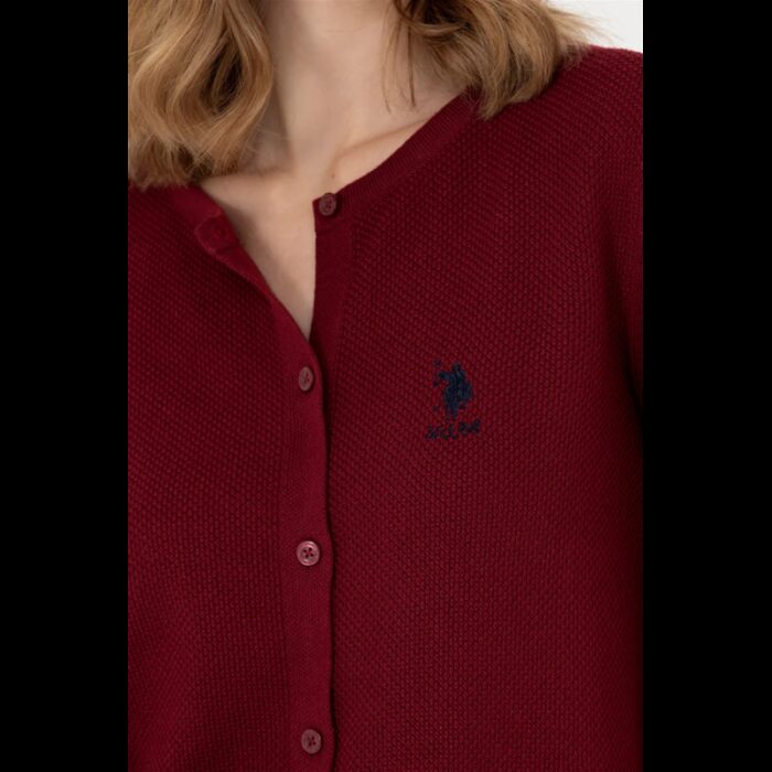 ⁦جاكيت يو اس اسنت بولو صوف بأزرار للنساء سادة خمري⁩ - الصورة ⁦7⁩