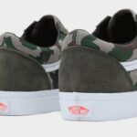 ⁦حذاء فانز اولد سكول للرجال لون جيشي- Vans Mens' Old Skool Shoes⁩ - الصورة ⁦2⁩